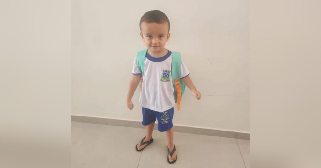 Menino de três anos precisa de tratamento e família pede ajuda