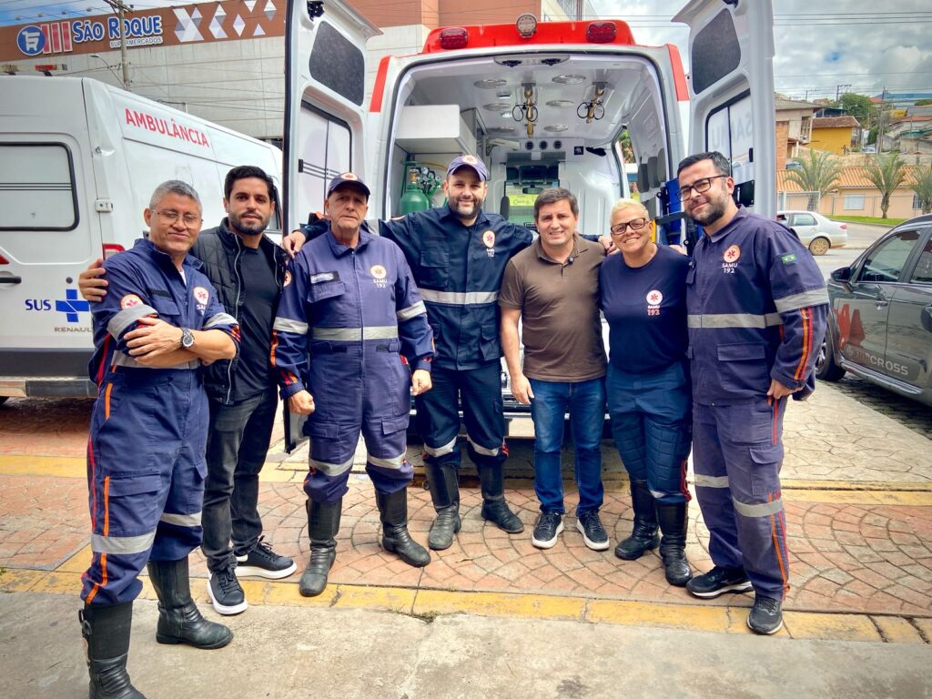 Prefeitura de Ibiúna entrega nova ambulância do SAMU e reforça frota da saúde